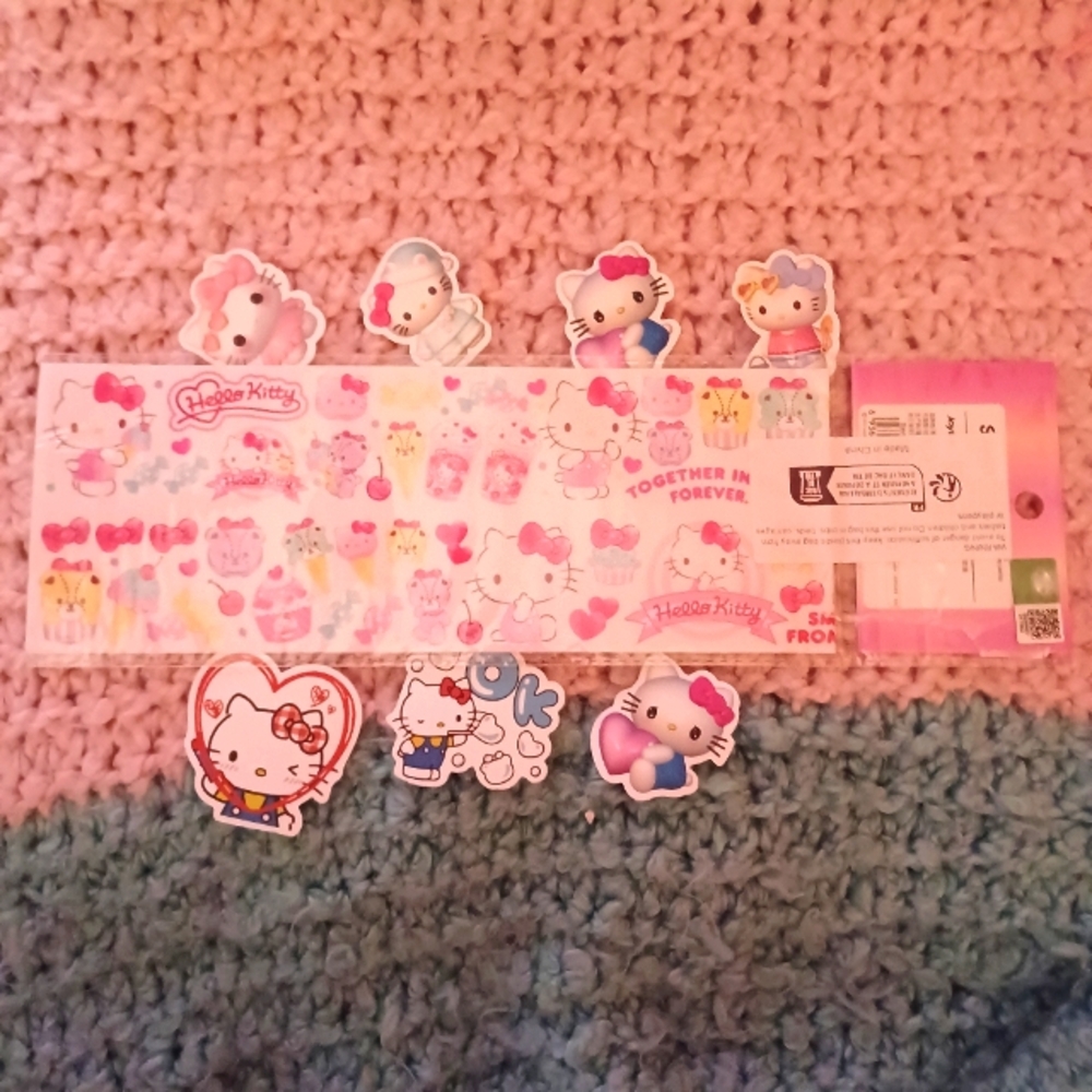 Hello Kitty's Mini Backpack & More - Picture 11 of 16